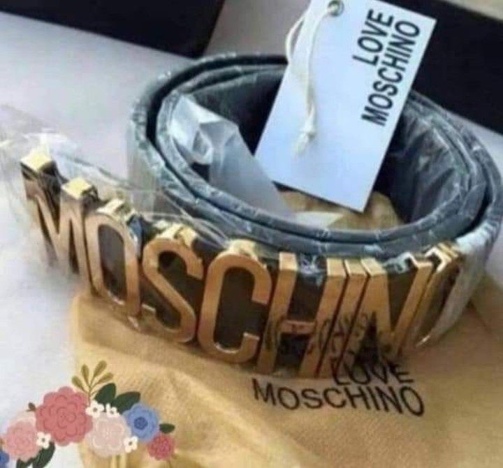 Set Moschino (geanta +curea),logo metalic, import Italia