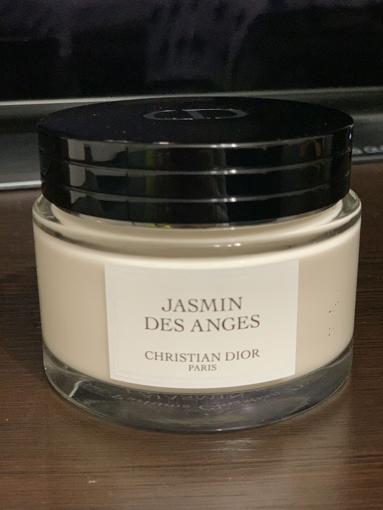 Крем за тяло на Cristian Dior