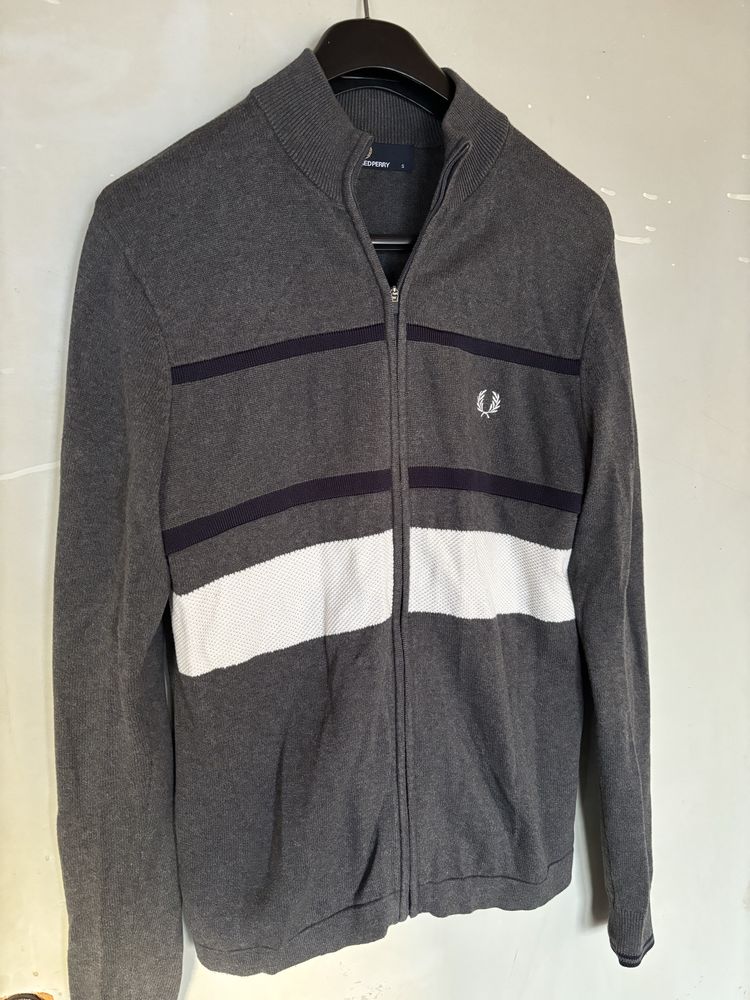Fred Perry жилетка S