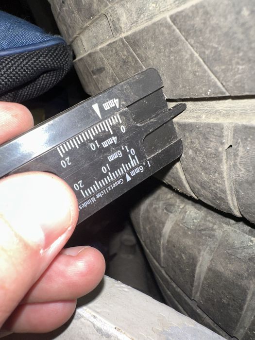 Jante bmw cu cauciuc 5x120