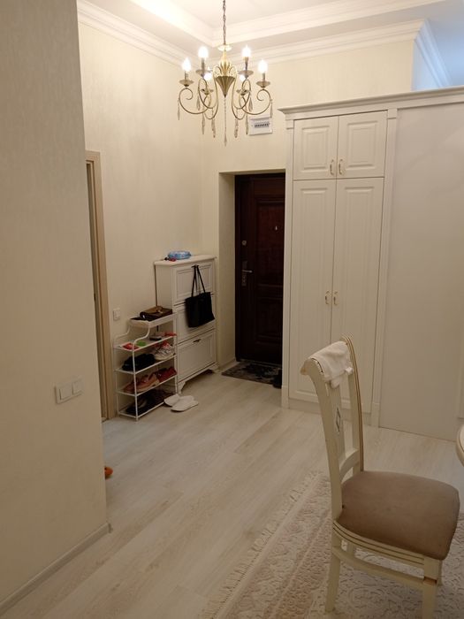 Продам квартиру на ойбек 2/4/4