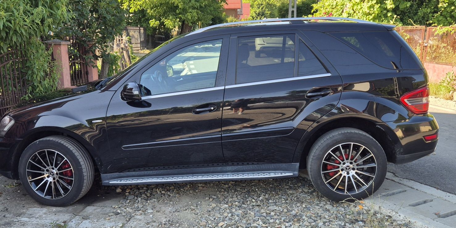 Mercedes ML 300 Grand