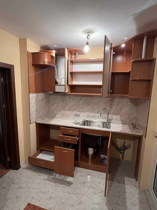 Кухненски шкафове + мивка и аспиратор