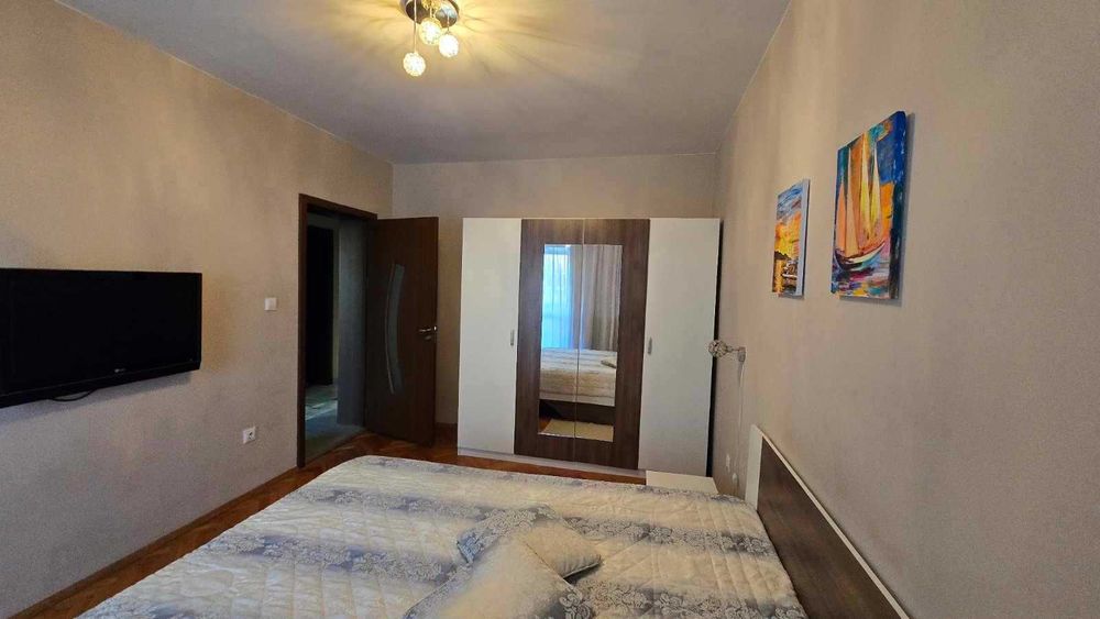 Дава се под наем Тристаен апартамент в Бургас, Братя Миладинови - 80 кв.м за 428.4 € - Снимка #3