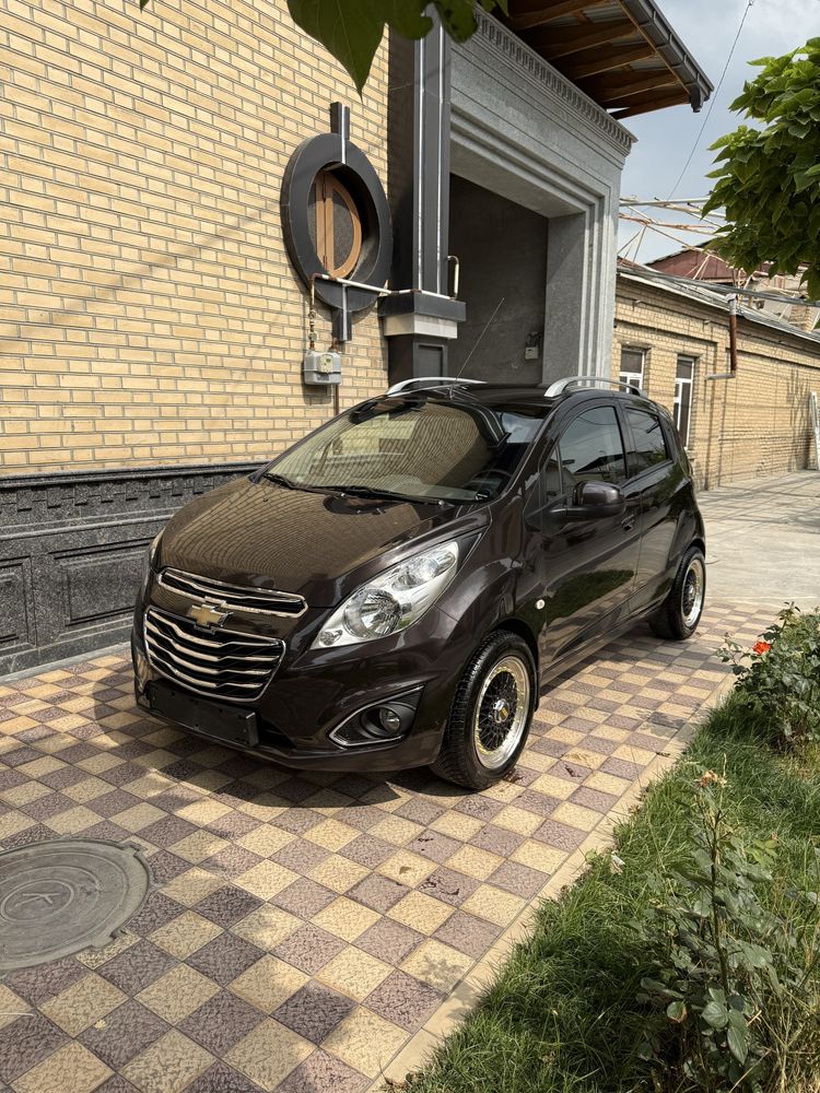 Chevrolet Spark 2019 4 poz