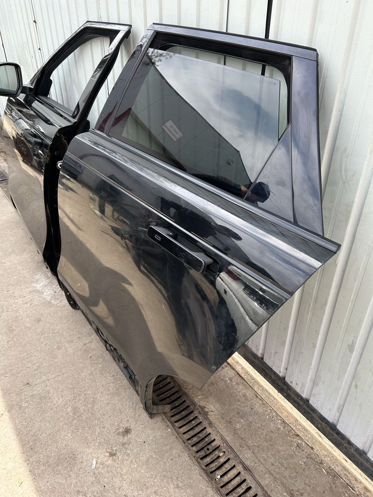Portiere Usi Usa Fata Spate Range Rover Velar L560