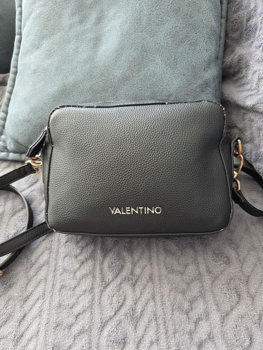 Оригинална чанта Valentino
