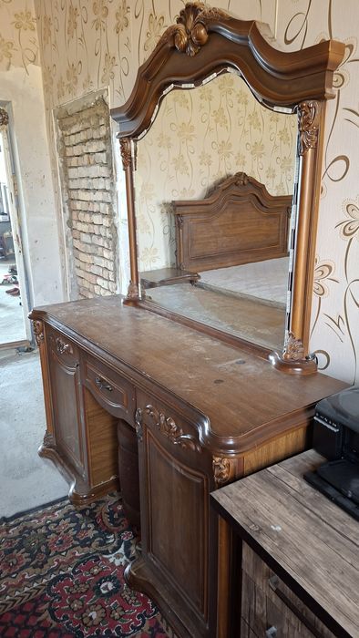 Спальная мебель. Кровать