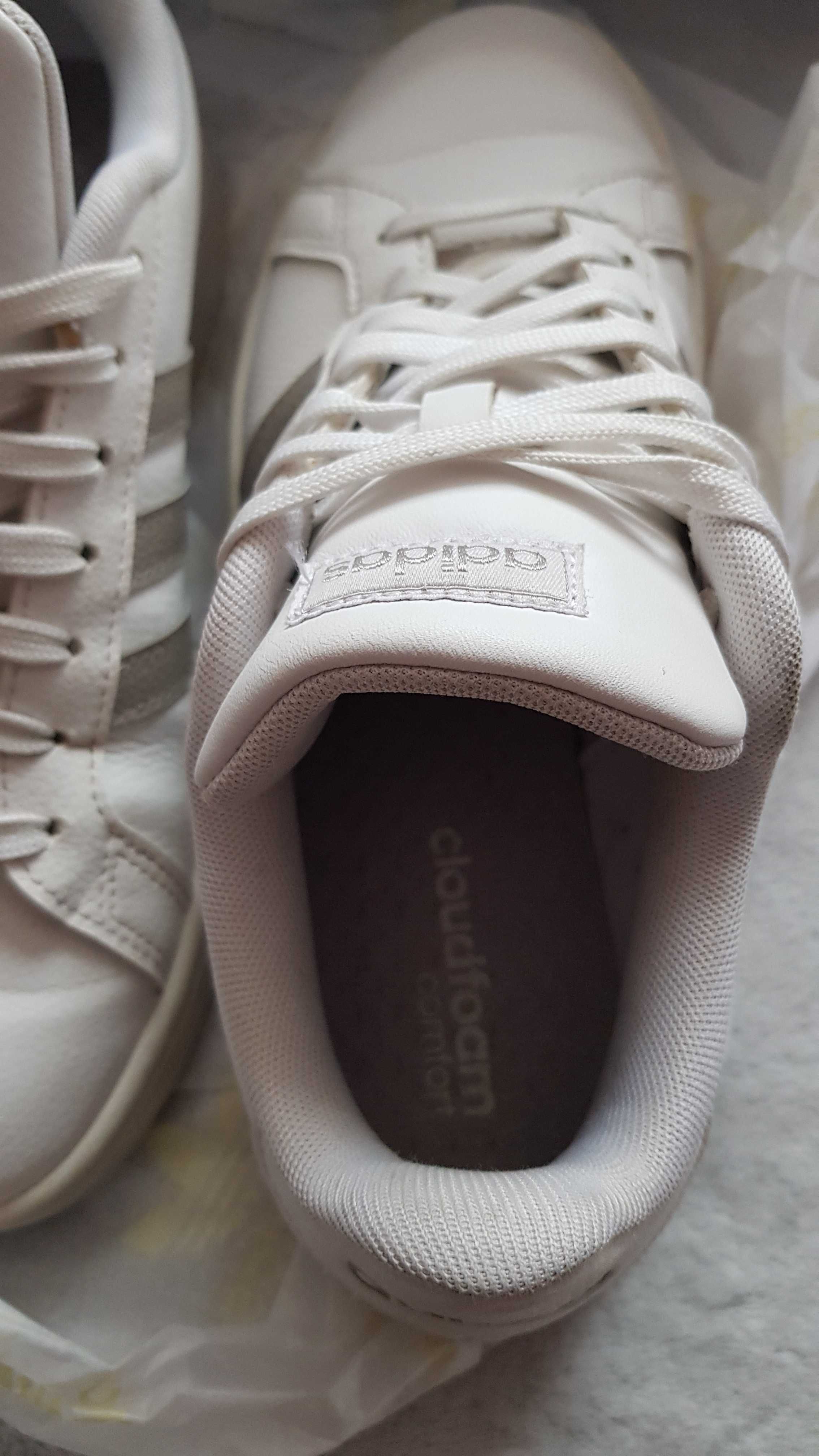 Adidas Cloudfoam кожени бели обувки със сребърно номер 38