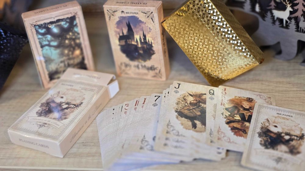 Cărți de joc premium – ideale pentru colecționari și cadouri speciale