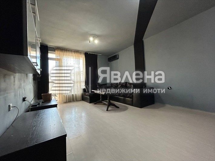 Дава се под наем Двустаен апартамент в Бургас, Лазур - 68 кв.м за 430 € - Снимка #2