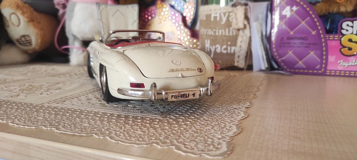 Метална количка Mercedes Benz 300SL Roadster мащаб 1:18