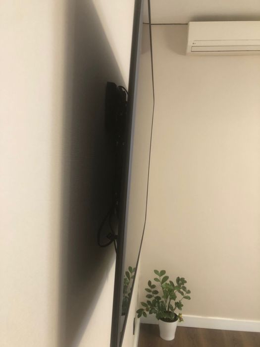 Продам смарт телевизор Samsung
