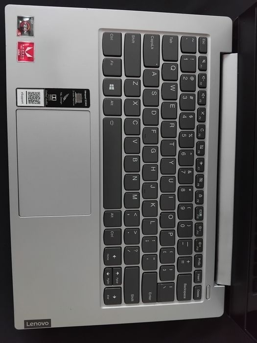 Laptop Lenovo Gri
