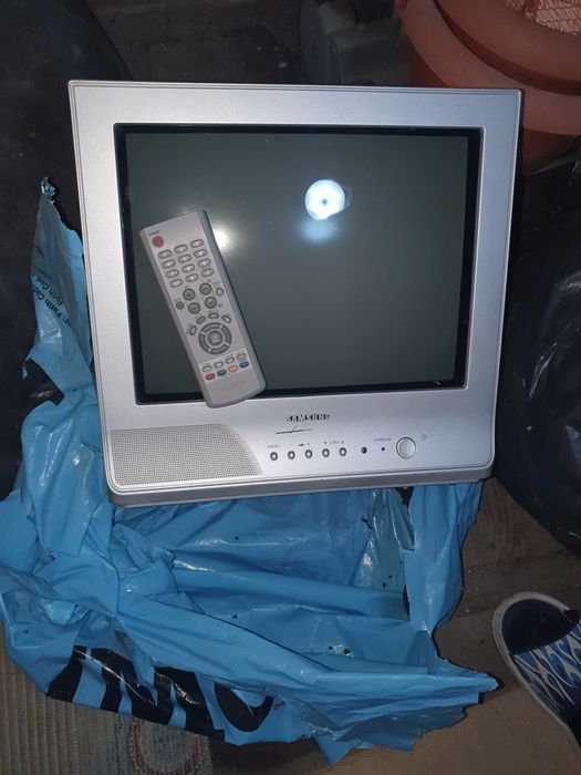 Televizor Samsung CRT cb15n112t