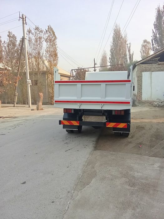 Исузу самосвал 84200км красками тоза балон 60/70% метан балон 4та 100т