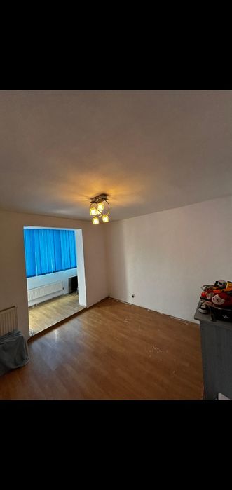 Vând apartament două camere