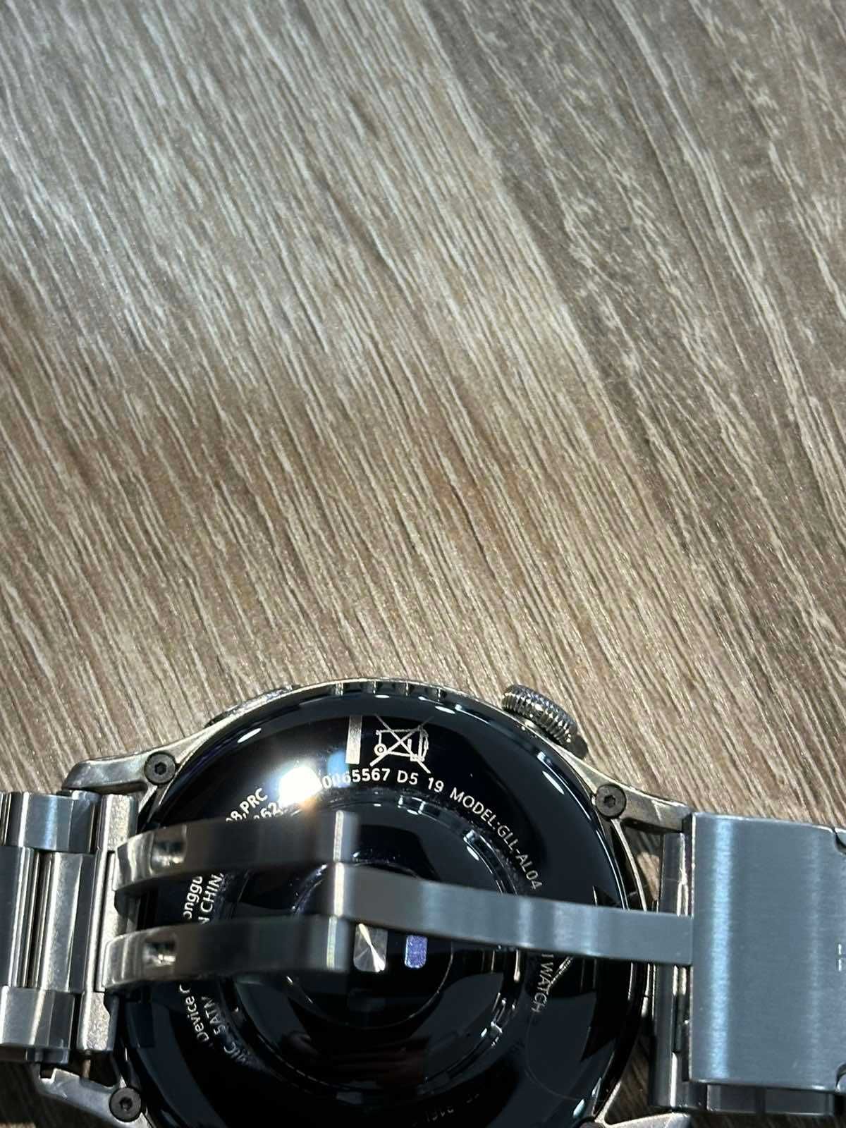 Продавам Смарт Часовник Huawei Watch 3 Active