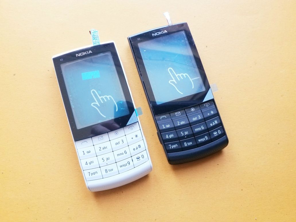 Nokia X3-02 - Carcasa completa, impecabila