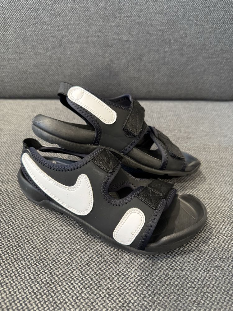 детски дрехи за момче Nike, размер 137-147см. и 147-158см.