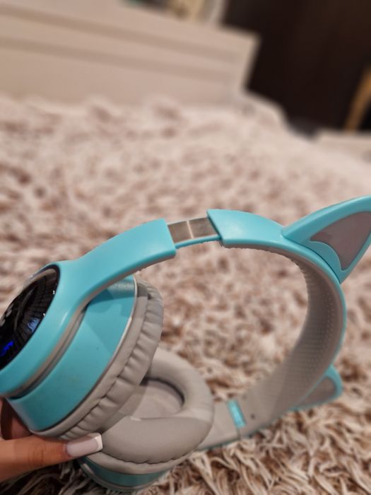 Căști Bluetooth cu urechi pisică LED – Stare foarte bună