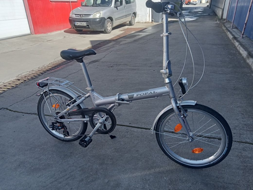 Vând bicicleta pliabila din aluminiu