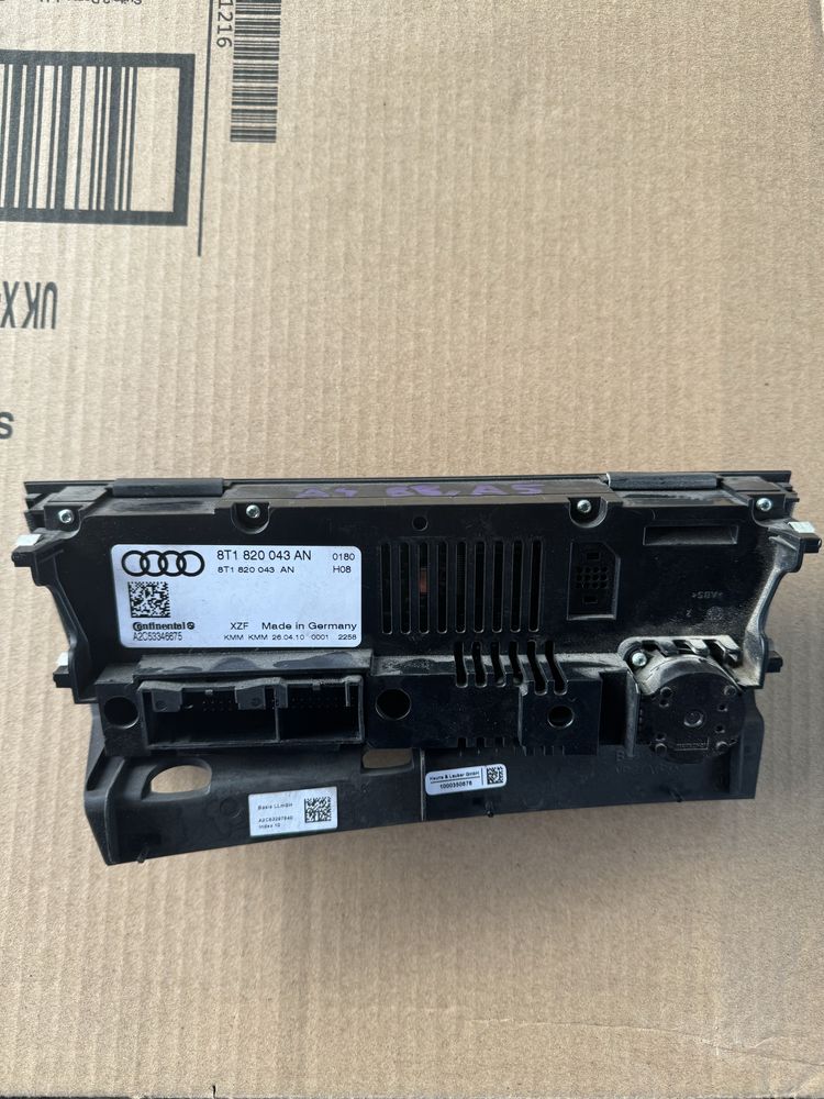 Panou clima cu incalzire scaune Audi A4 B8, A5 8T 8T1820043AAN