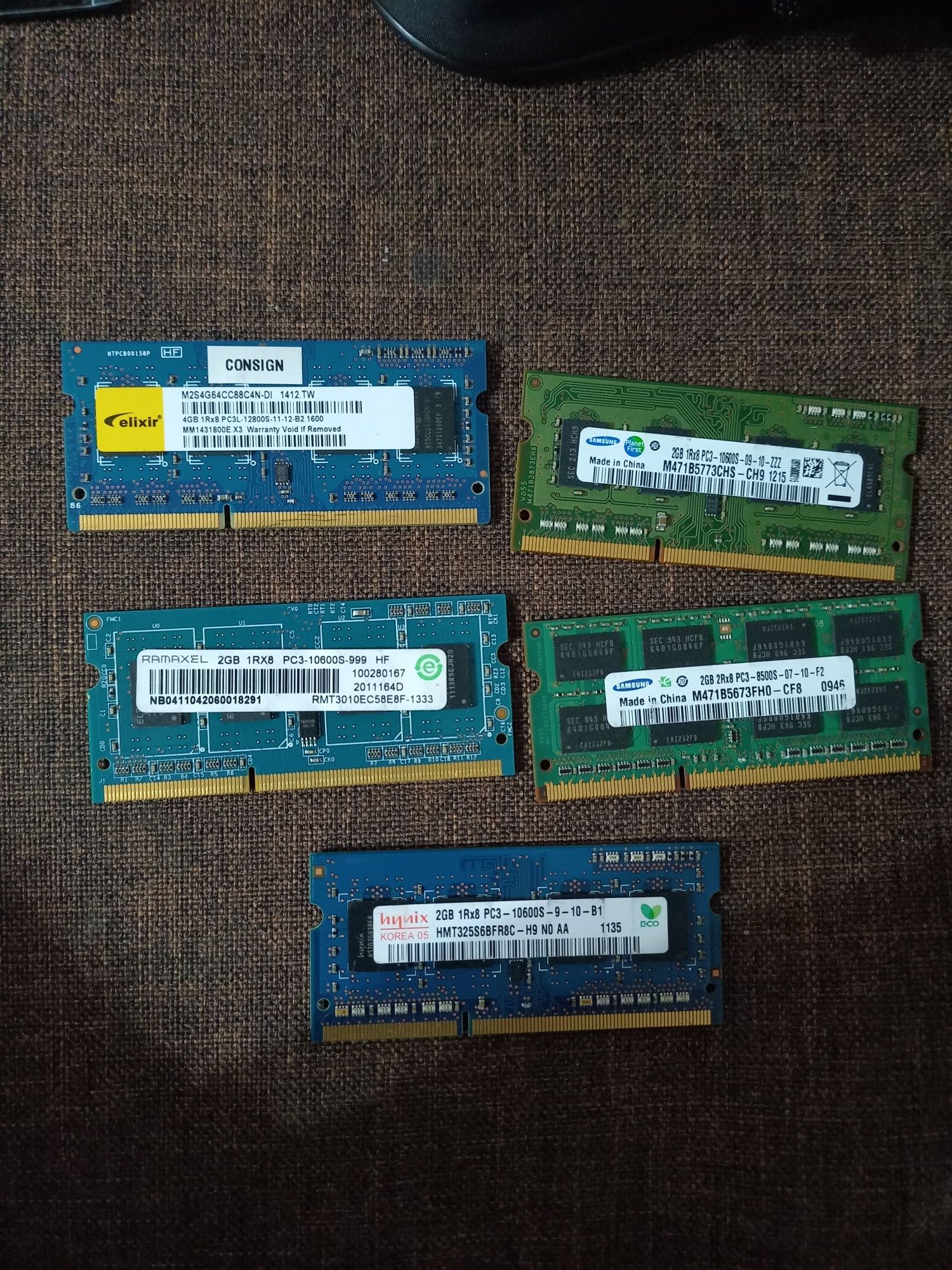 Memorie ram laptop ddr 3.   4gb. 2gb