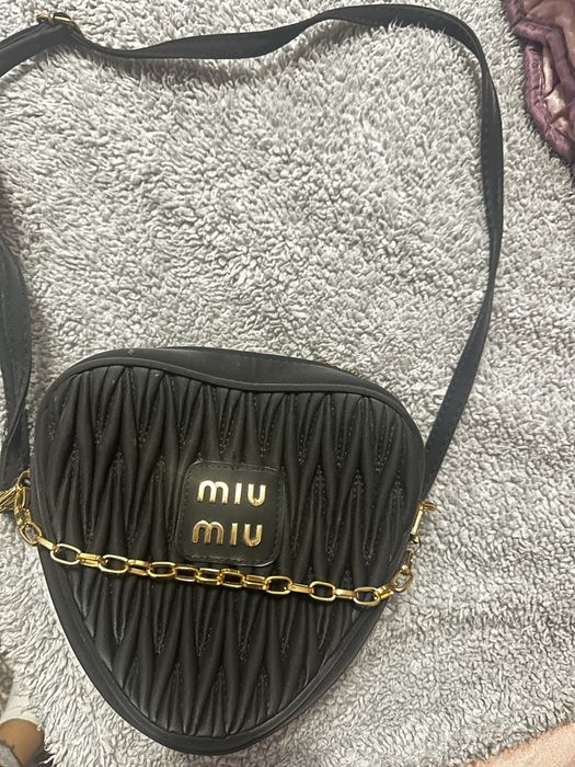 Miu miu чанта сърце