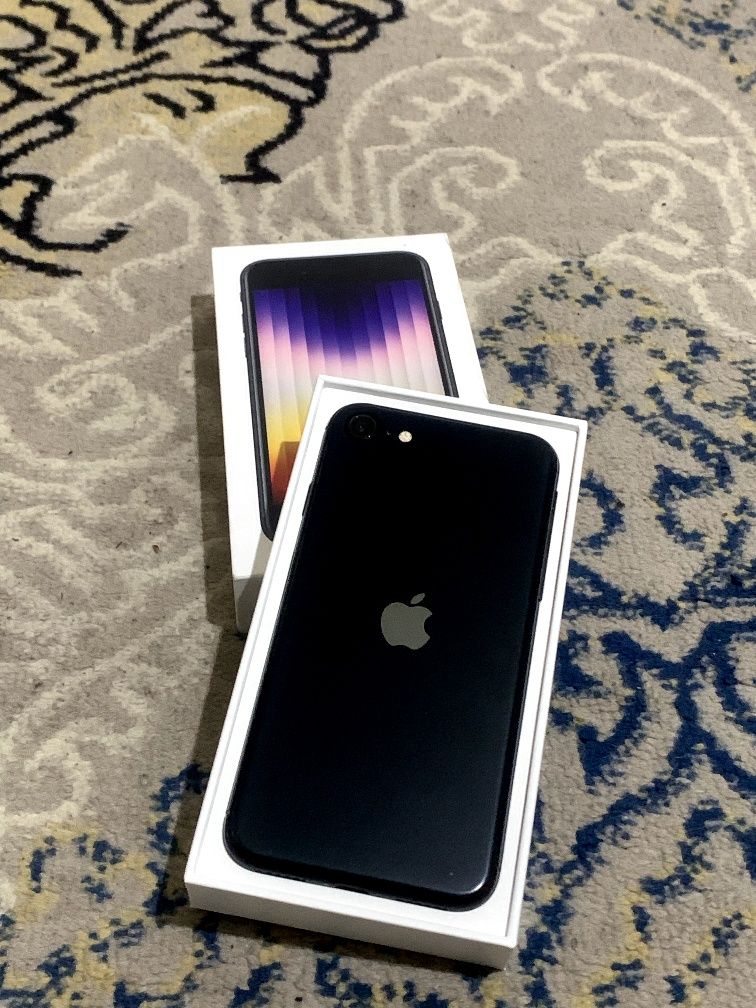 Iphone se 2022 Midnight 64gb