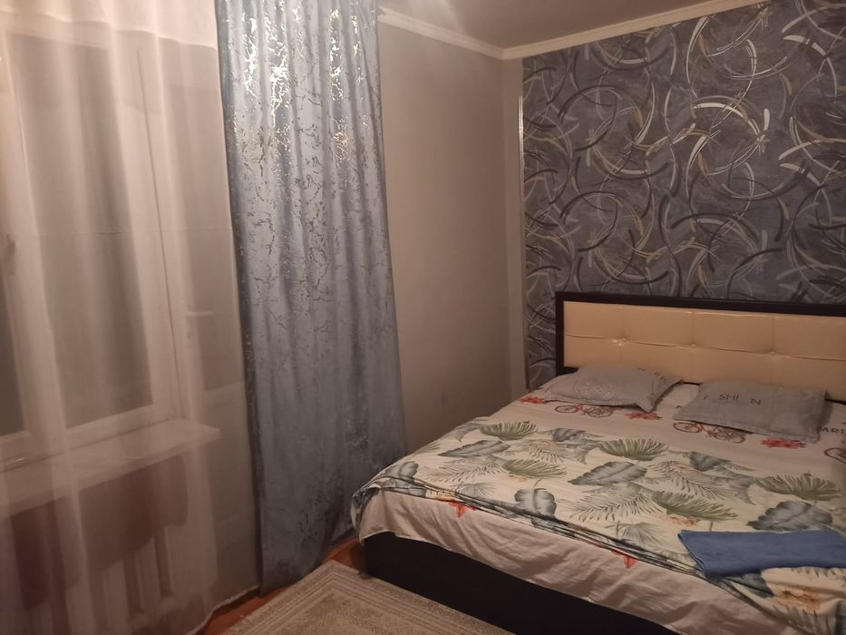 2 ком квартира посуточно и почасамм в центре города wi-fi есть.