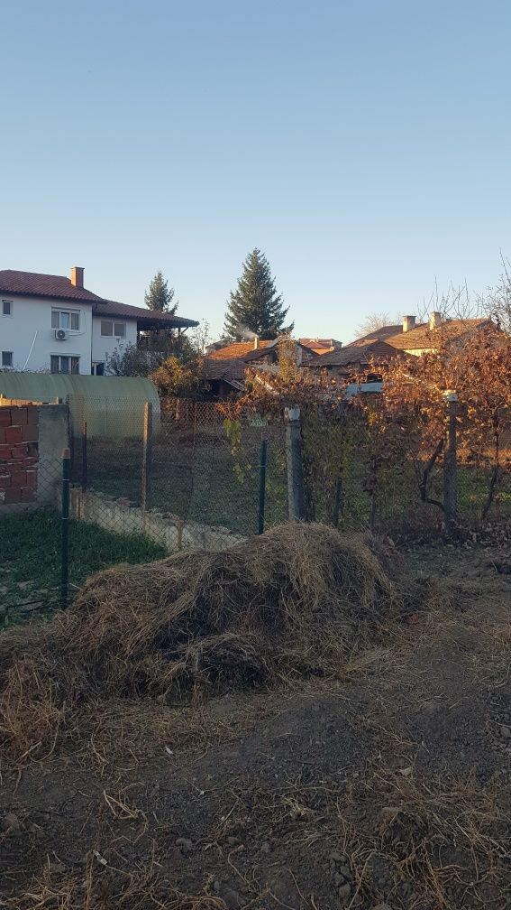 Продава парцел в с.Яхиново общ.Дупница
