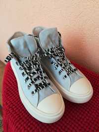 Bascheți Converse nr 39,5 damă