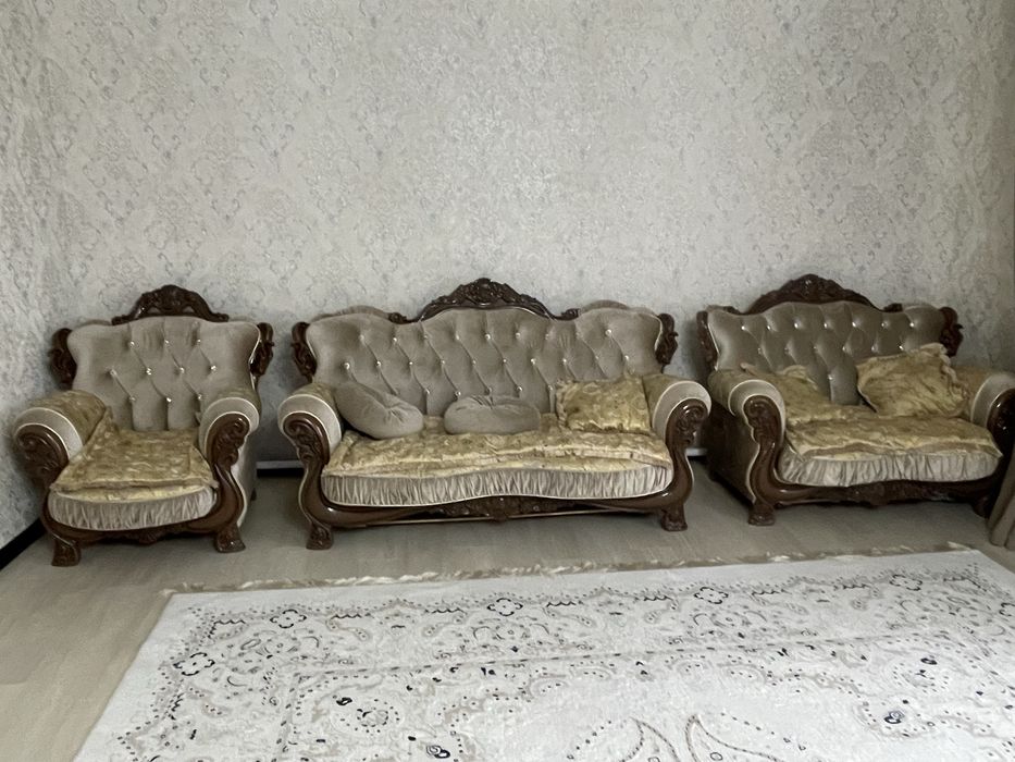 Пподам мебель для зала