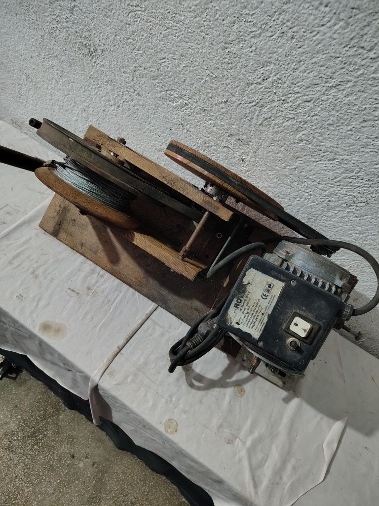 Scripete cu motor electric 1200 w și șufă metalica