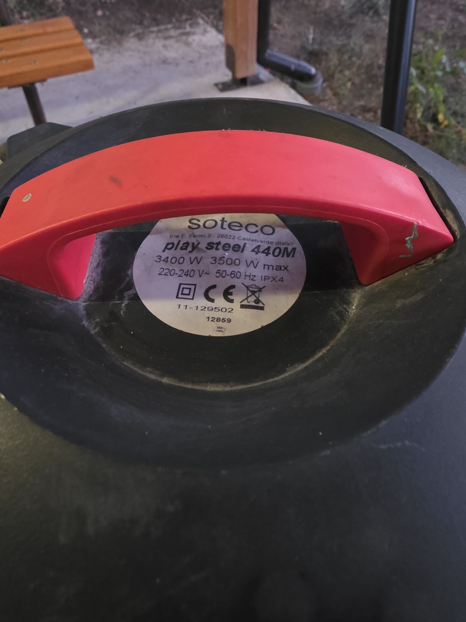 Професионална 3-ри моторна прахосмукачка 3400-3500W.