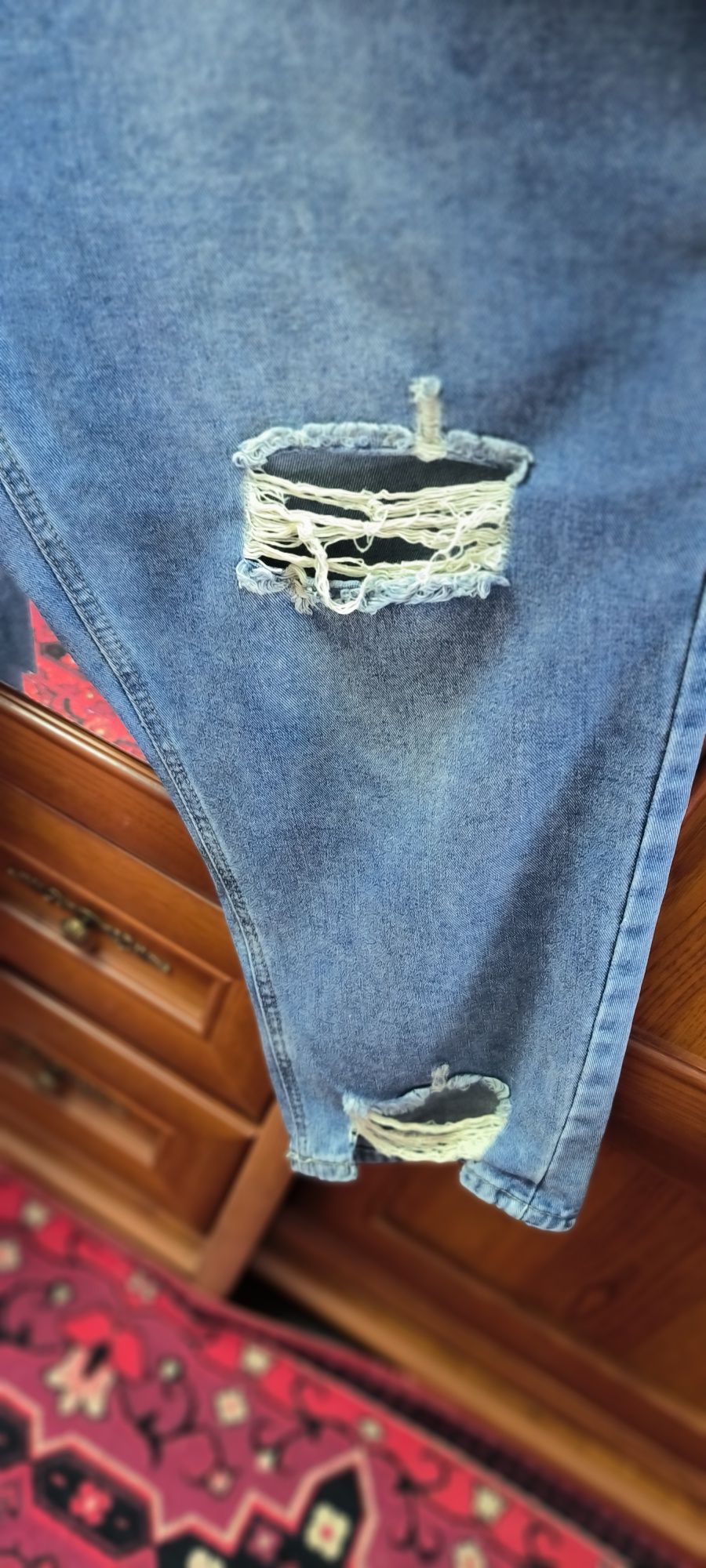 Продам джинсы, на приятную полноту
