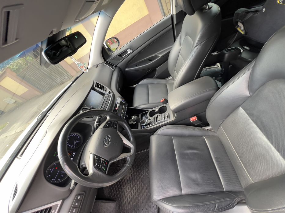 Hyundai Tucson Luxury +