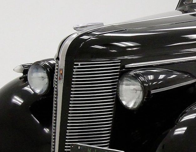 Редкая  Бьюик. Опель 1936-38 г. Дирижабль накапотная  эмблема. Маскот.