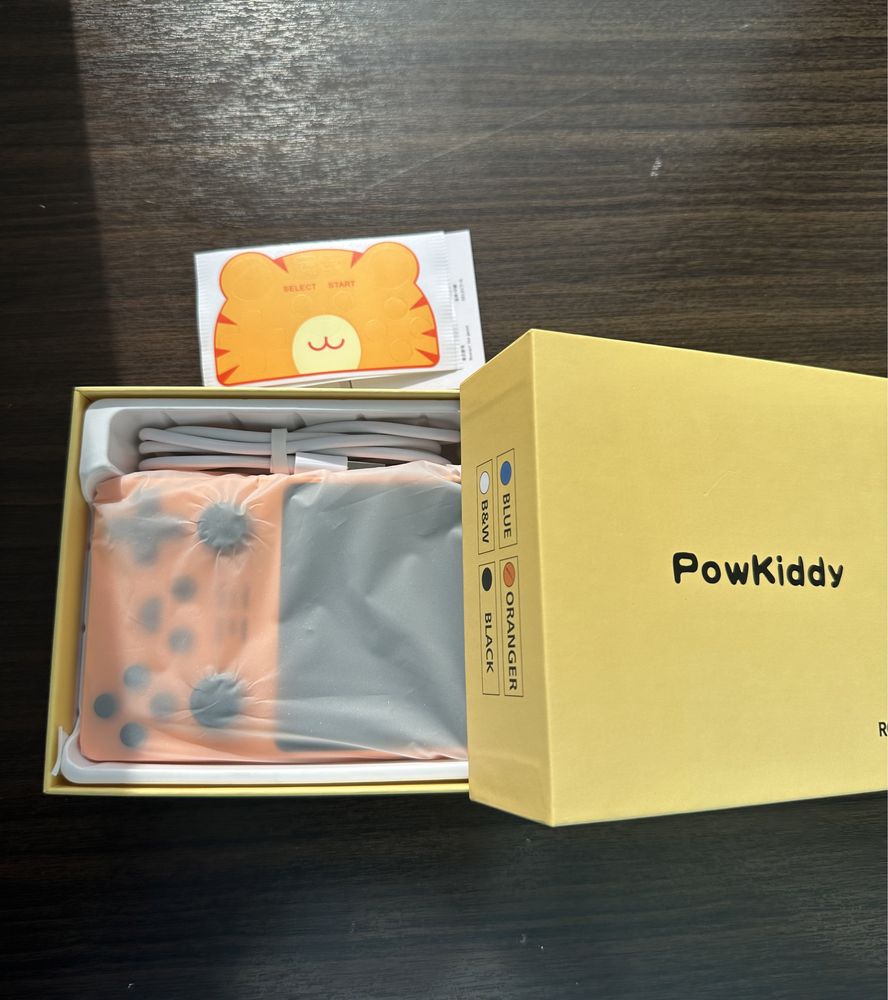 Портативная игровая консоль Powkiddy RGB20S