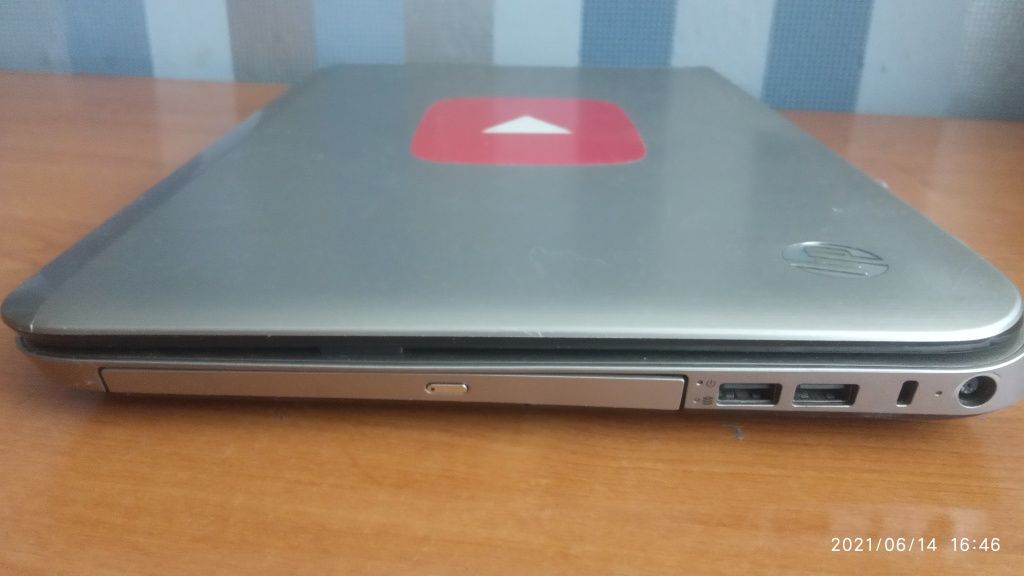 Продаю ноутбук HP Pavilion dv6