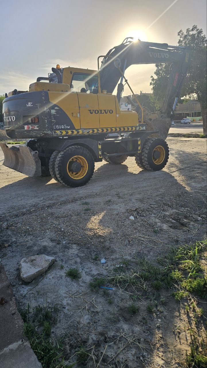 Ekskavator Volvo 145