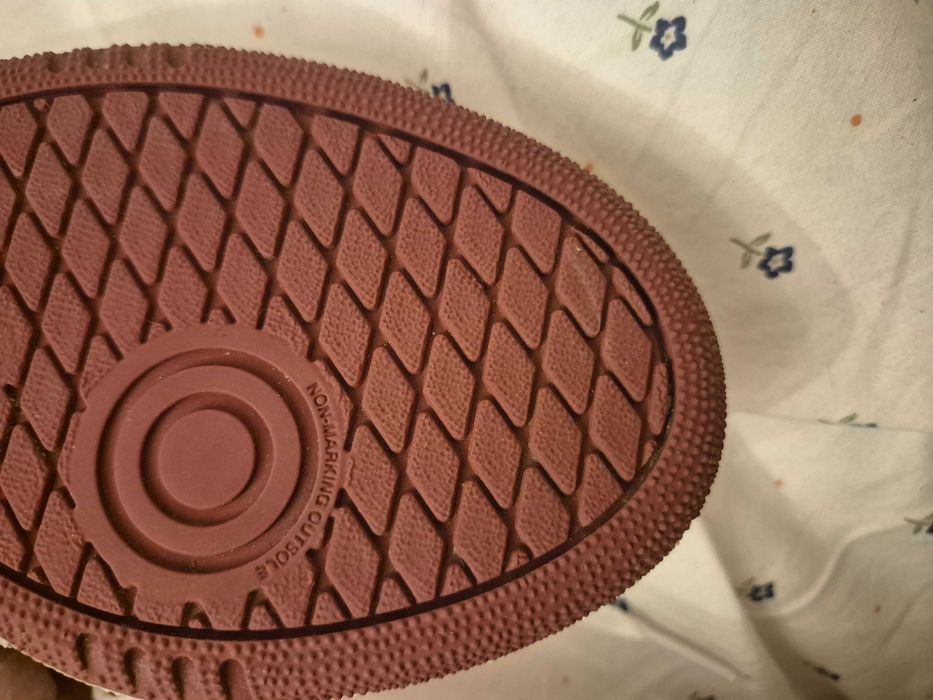 Adidasi Reebok masura 36 piele naturala