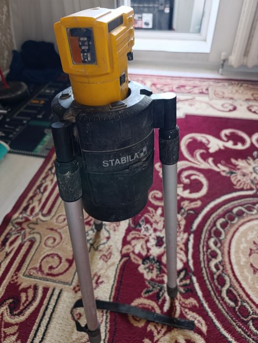 Продам лазерный уровень