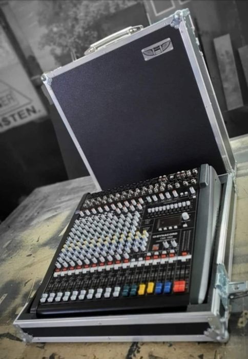 Flightcase la comandă!