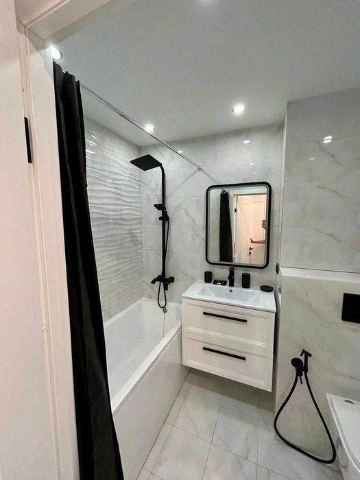 сдается 1 комнатная в центре города Айбек