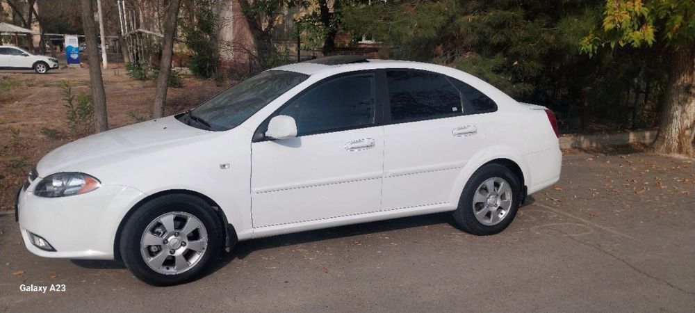 Srochna 2023-yil  oq gentra sotiladi