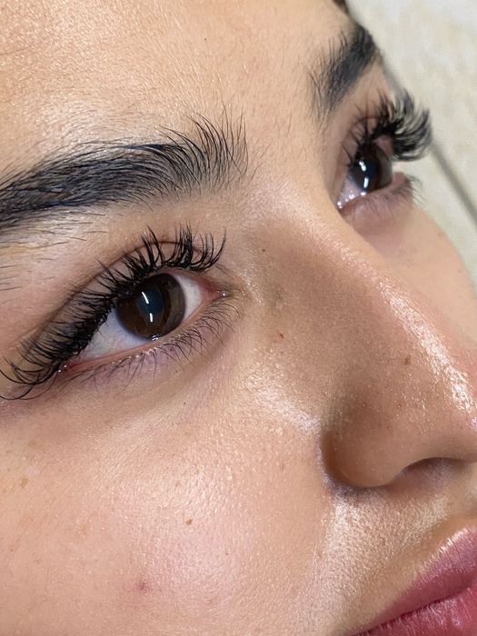 Наращивание ресниц