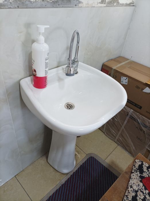 Sartarosh xona moykasi sotiladi