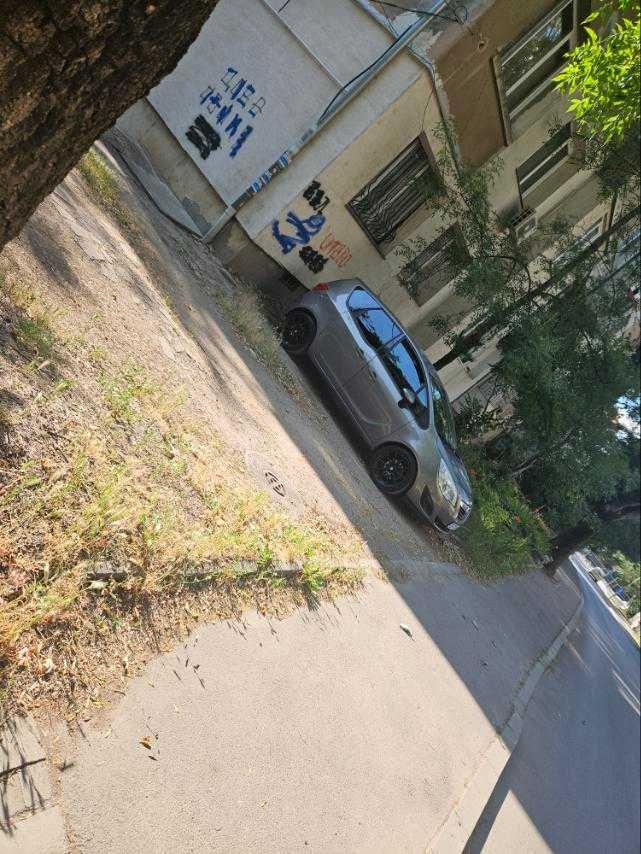 Продавам опел мерива